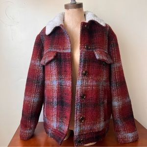 Plaid Sherpa trucker jacket  🐻